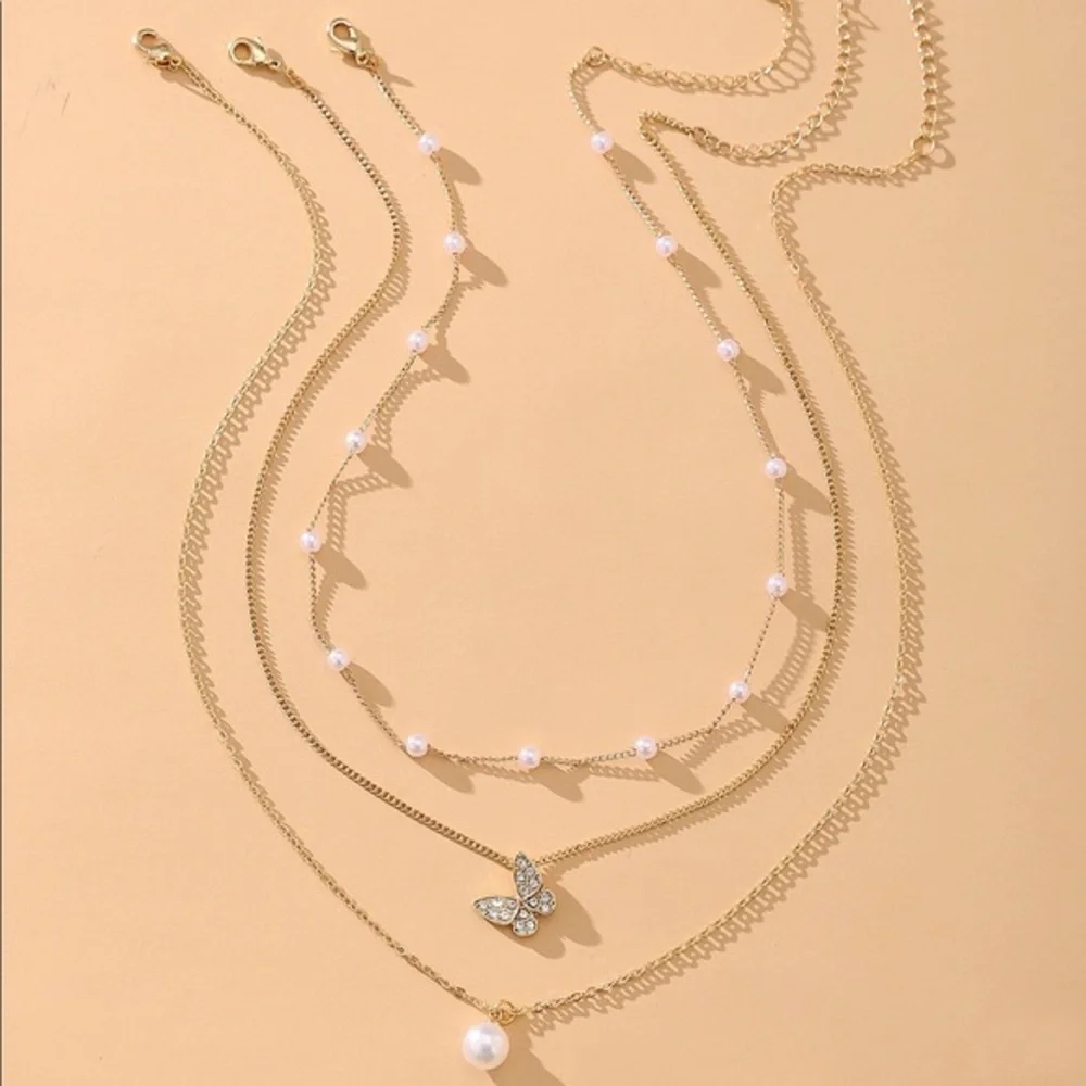 Gorgeous Faux Pearl Butterfly Necklace - 3 pieces